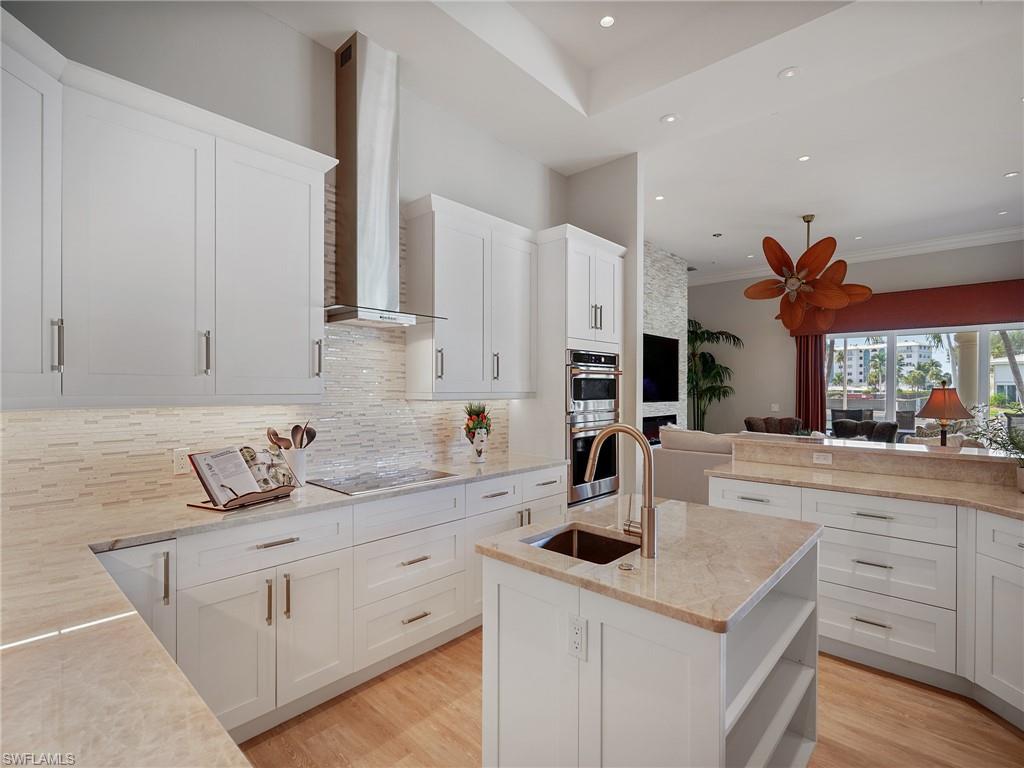 MOORINGS - Residential