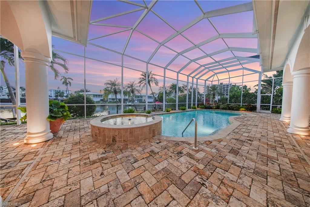 MOORINGS - Residential