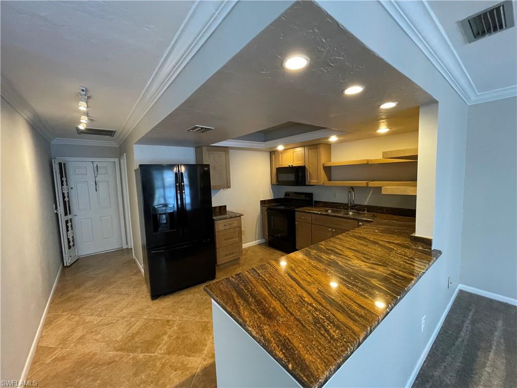 VIKING CONDO - Residential Lease