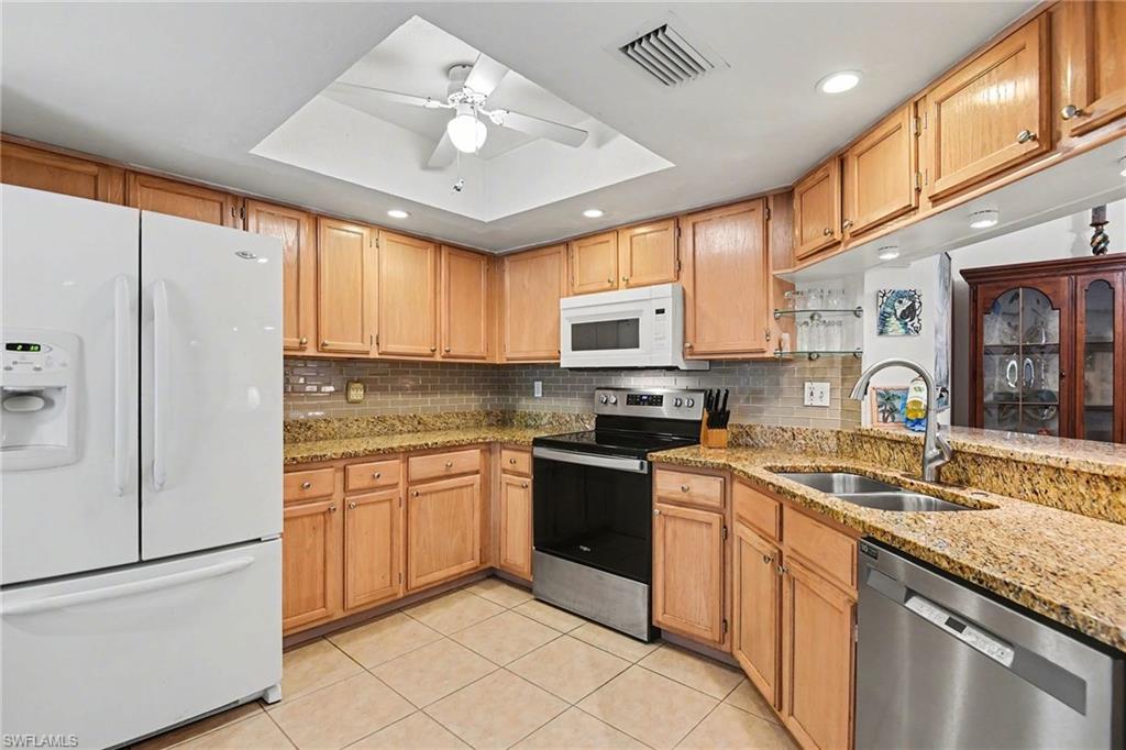 VILLAGES - Residential