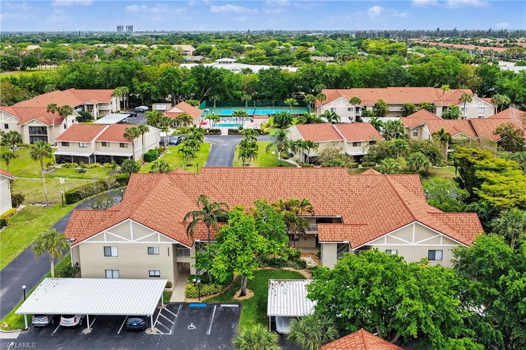 VILLAGES - Residential