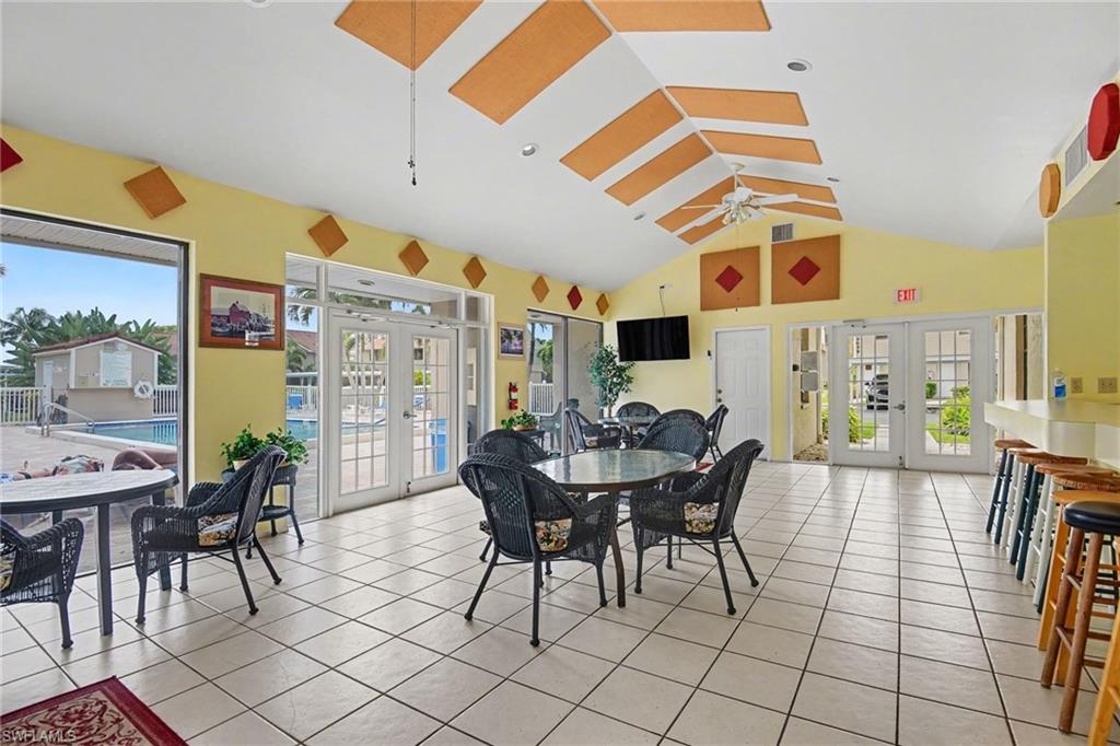 VILLAGES - Residential