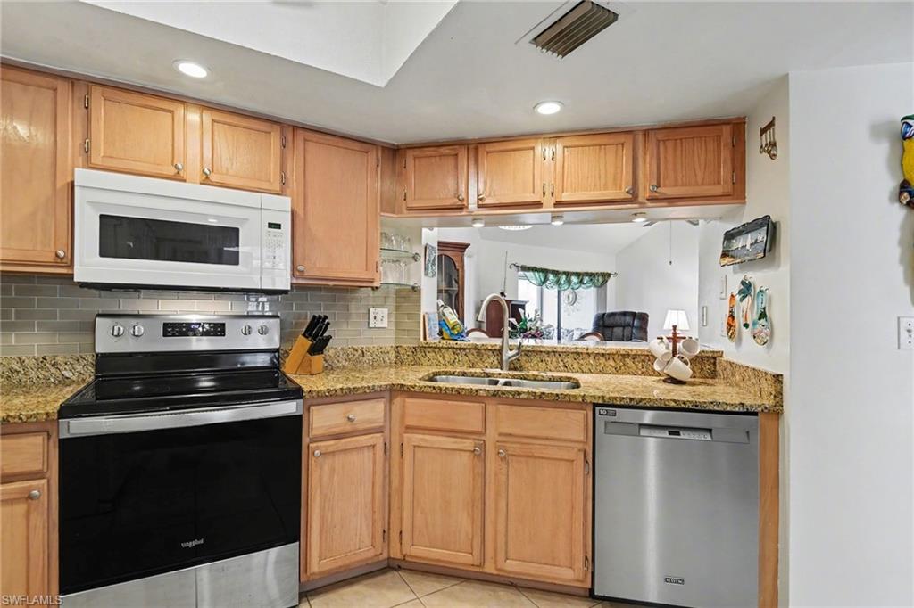 VILLAGES - Residential