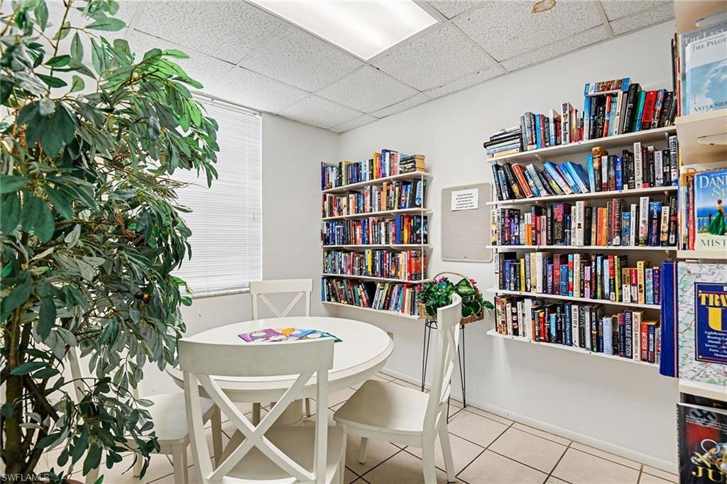 VILLAGES - Residential