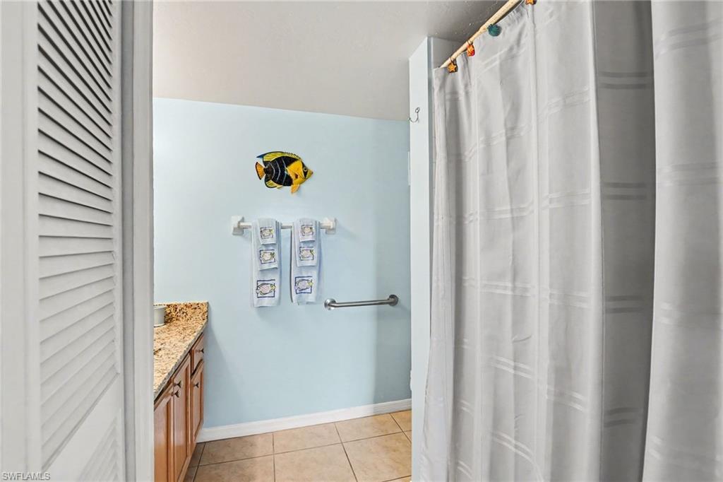 VILLAGES - Residential