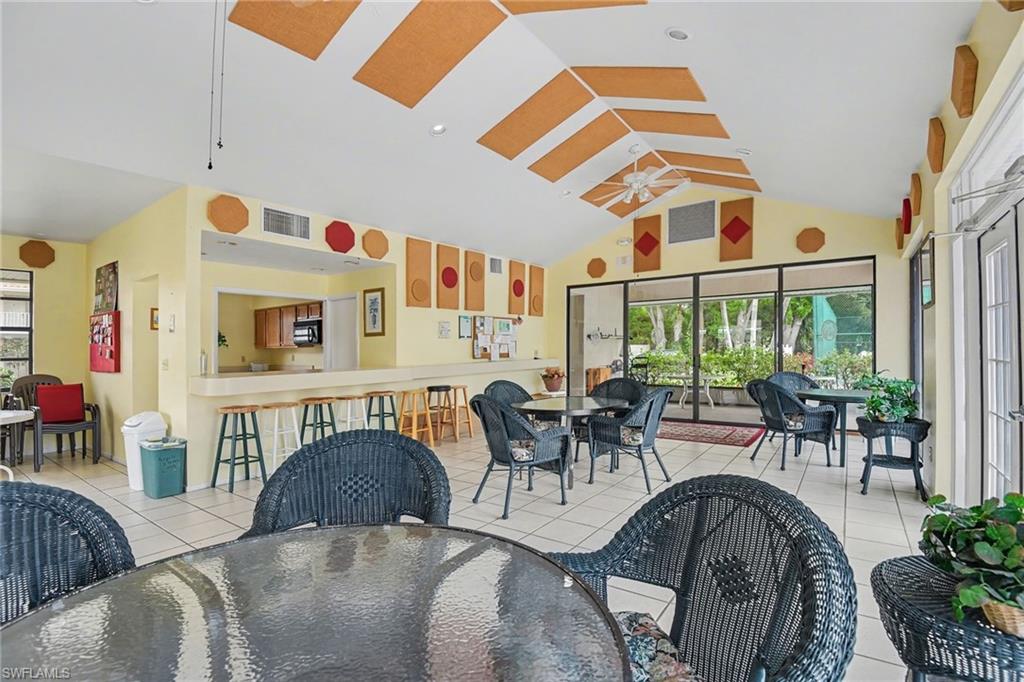 VILLAGES - Residential