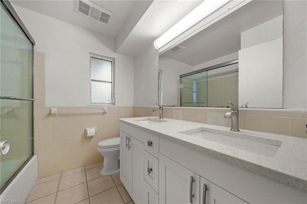 YACHT CLUB - Residential