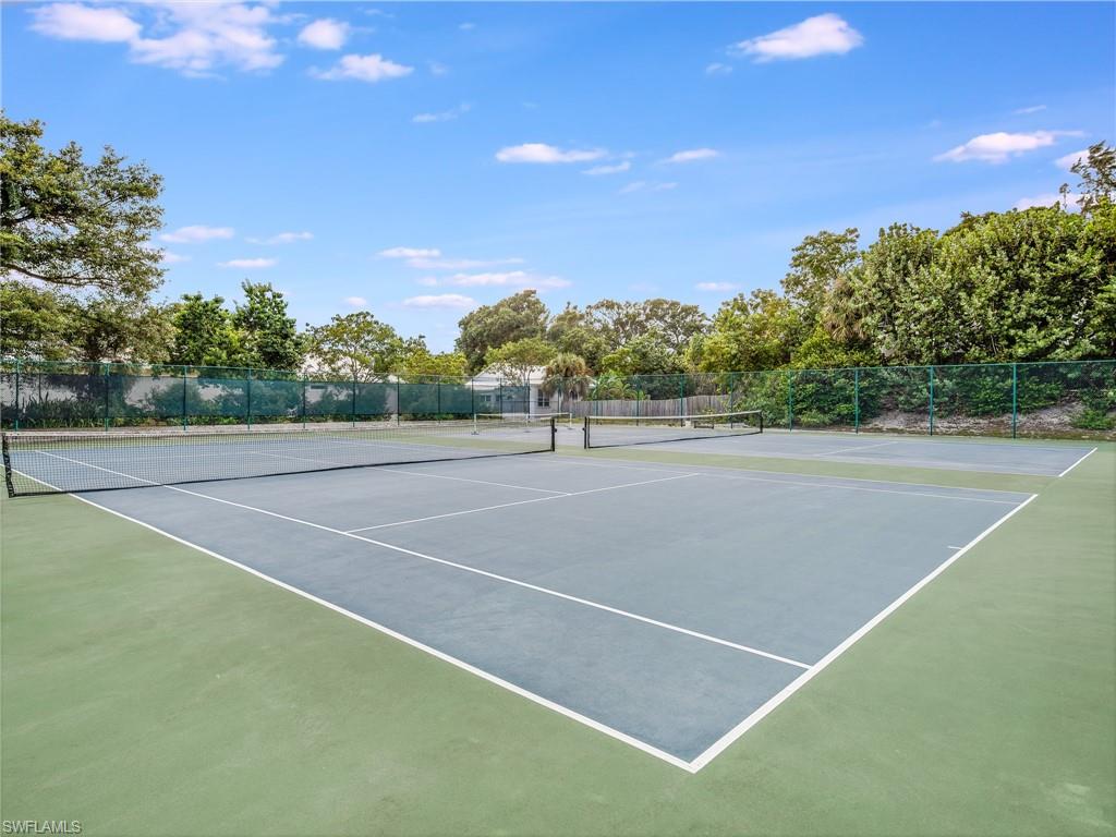 SUNSET CAPTIVA - Residential