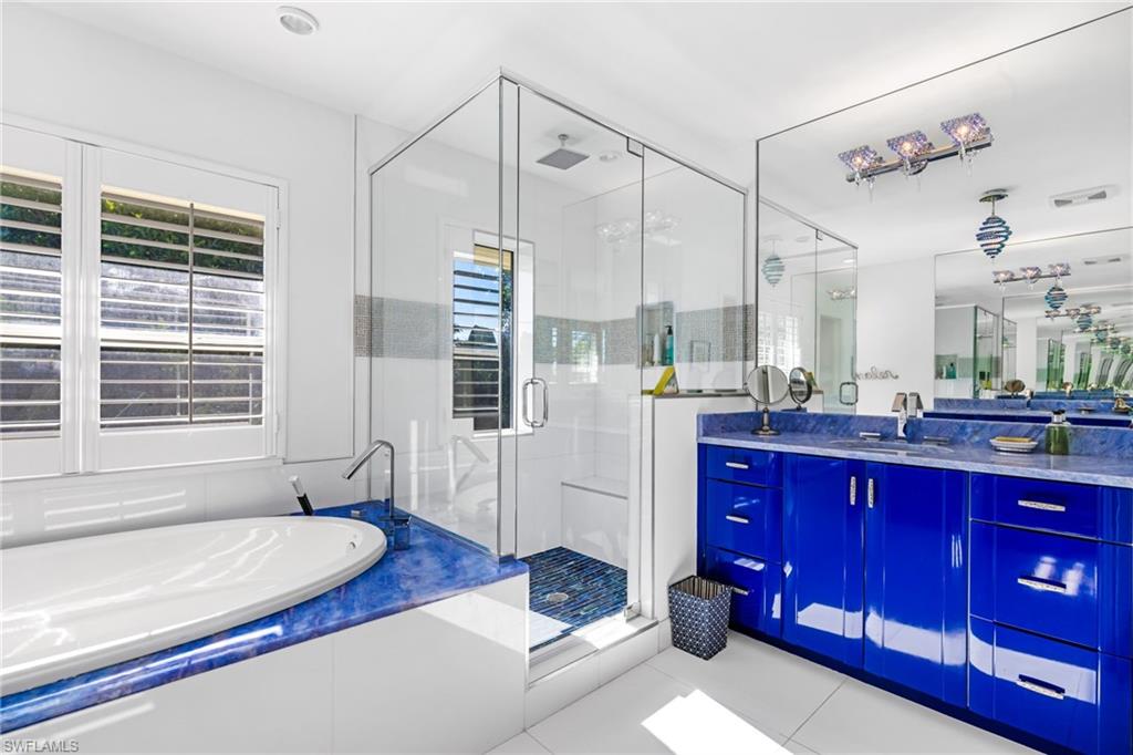 SUNSET CAPTIVA - Residential