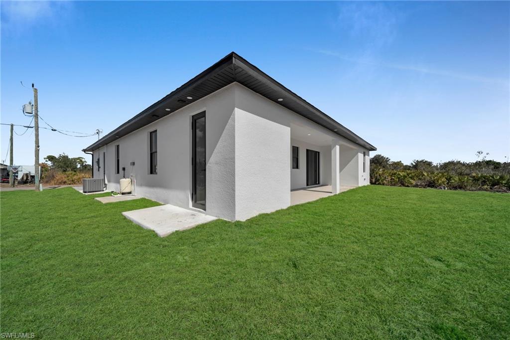 LEHIGH ACRES - Residential