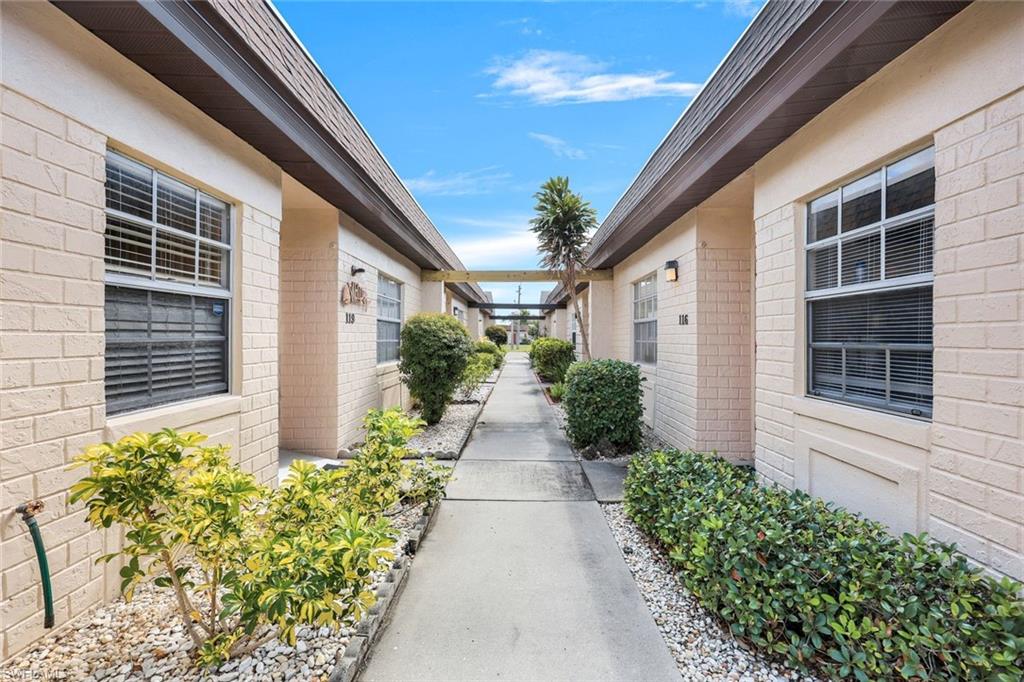 SOUTH POINTE VILLAS CONDO - Residential Lease