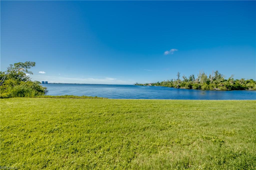 MOORINGS POINT CONDO - Residential