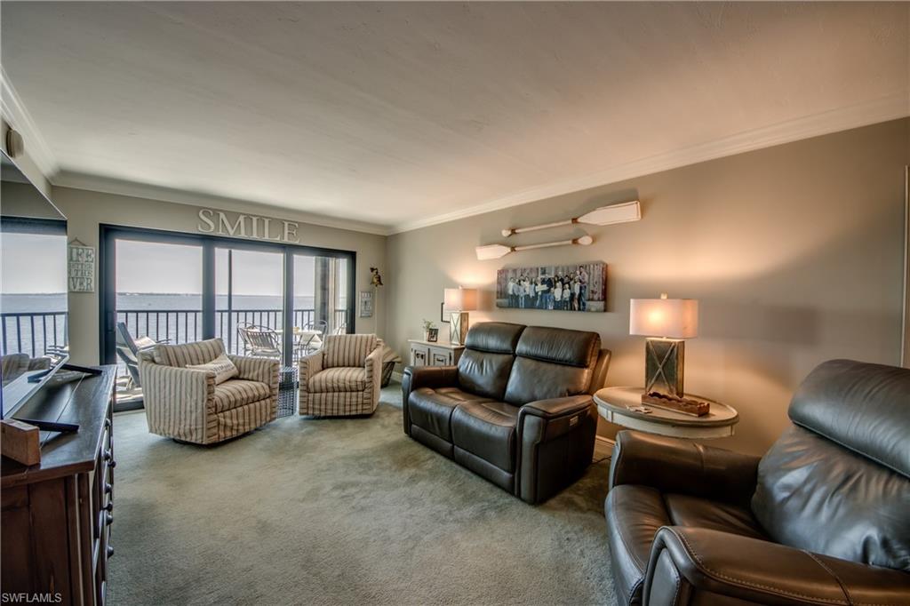 MOORINGS POINT CONDO - Residential