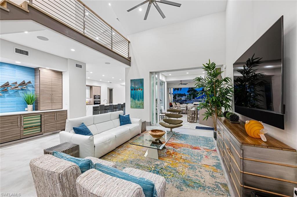 ROYAL HARBOR - Residential