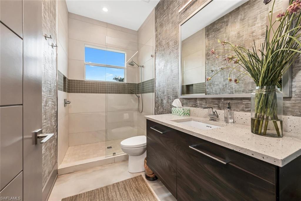 ROYAL HARBOR - Residential