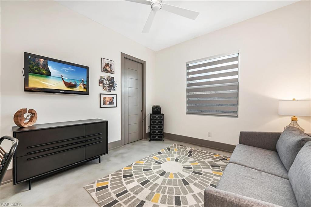 ROYAL HARBOR - Residential