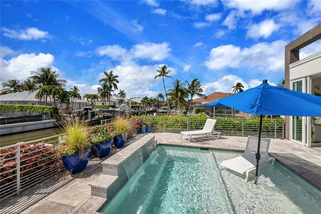 ROYAL HARBOR - Residential