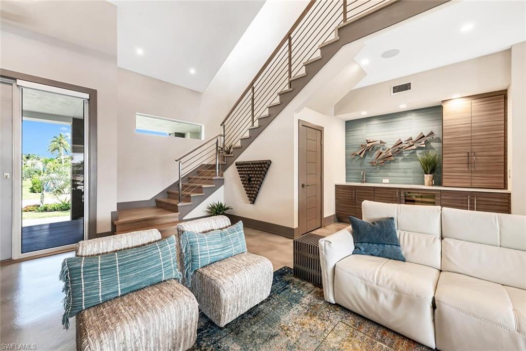 ROYAL HARBOR - Residential