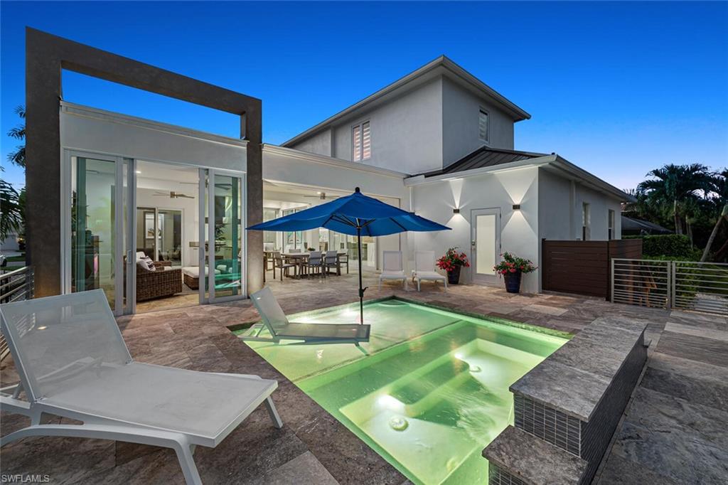 ROYAL HARBOR - Residential