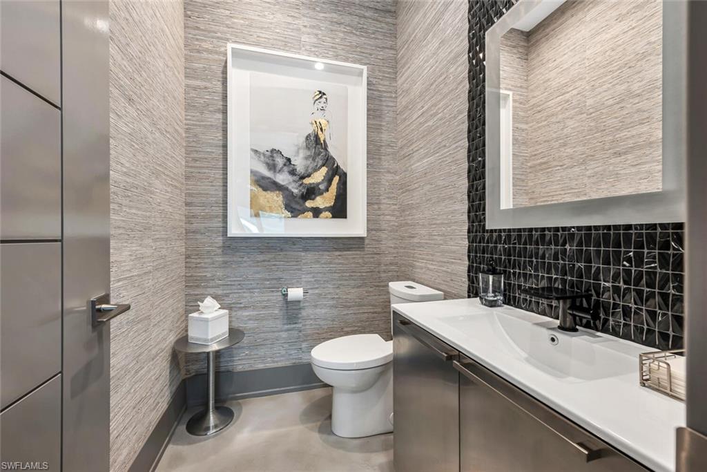 ROYAL HARBOR - Residential