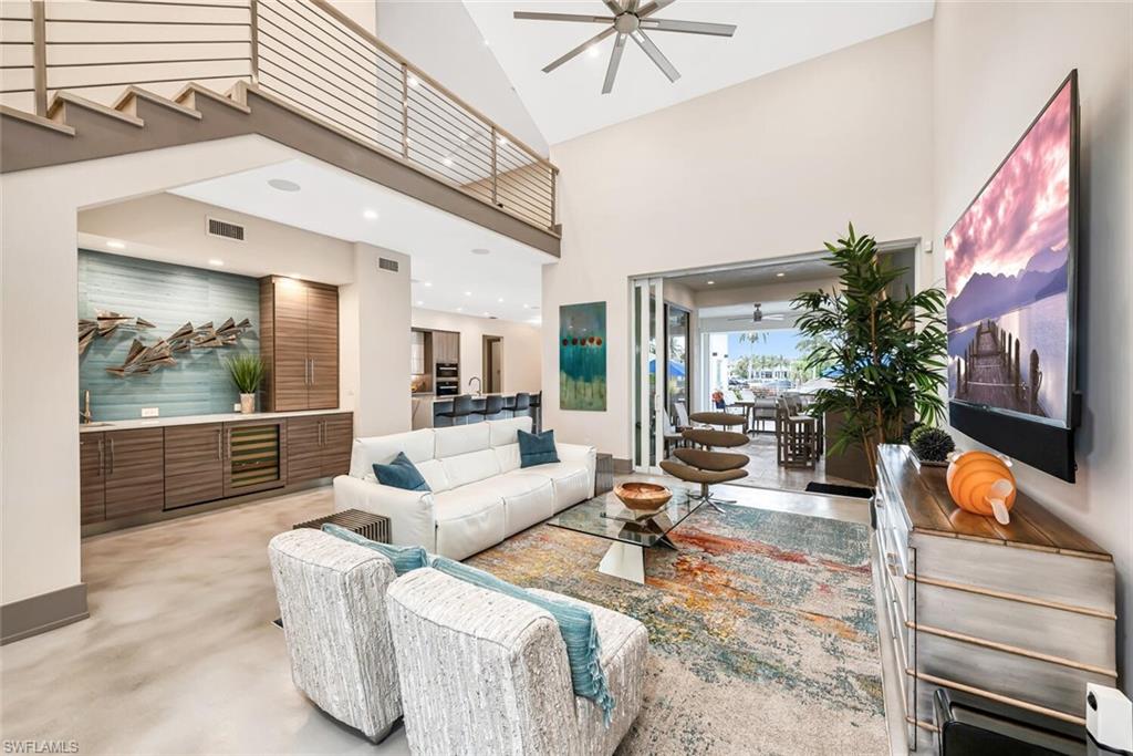 ROYAL HARBOR - Residential