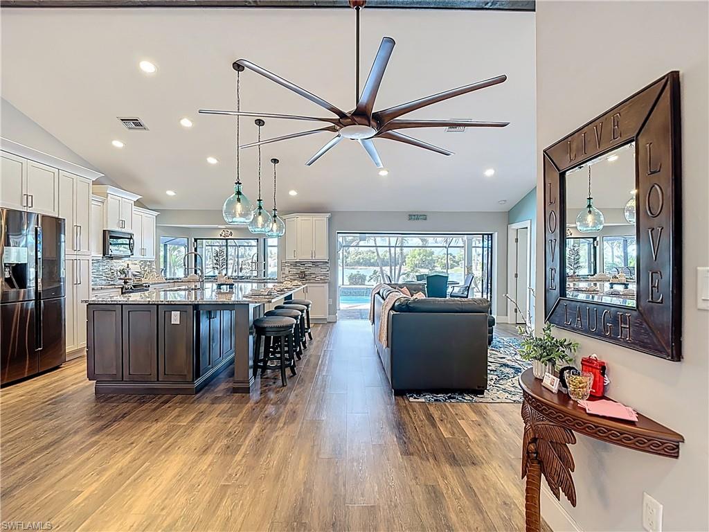 ROYAL PALM GOLF ESTATES - Residential