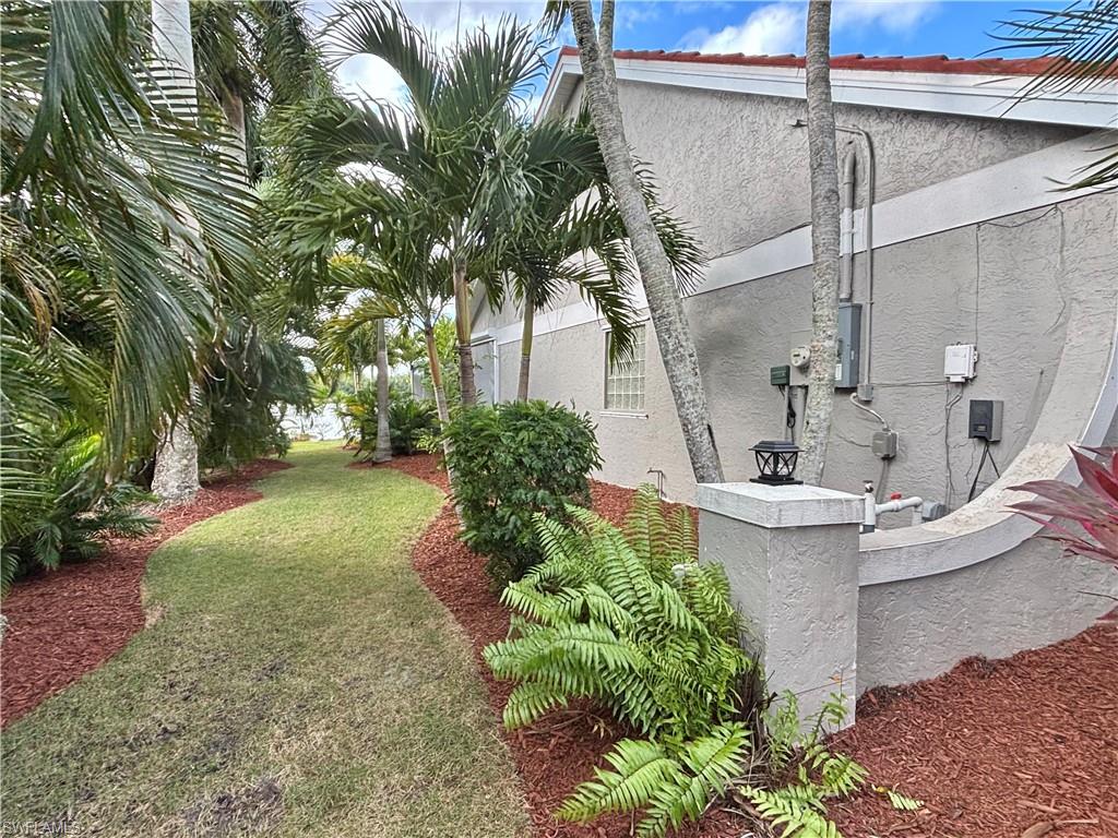 ROYAL PALM GOLF ESTATES - Residential