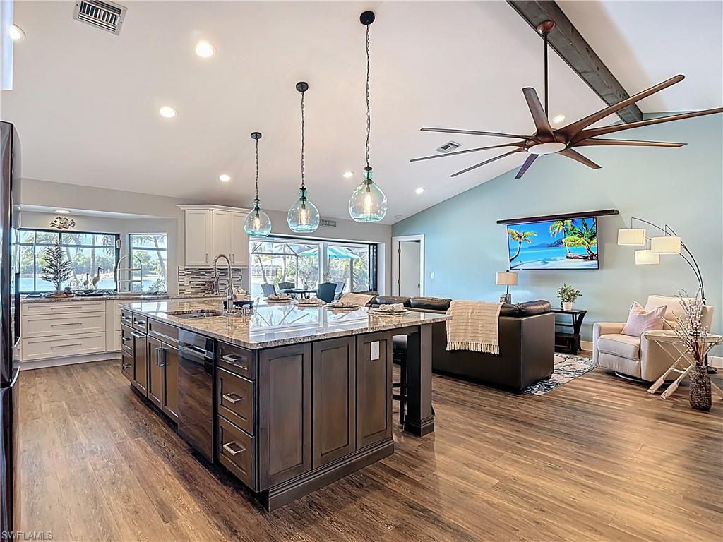 ROYAL PALM GOLF ESTATES - Residential