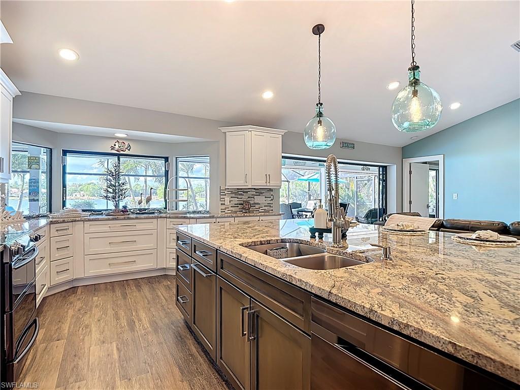 ROYAL PALM GOLF ESTATES - Residential