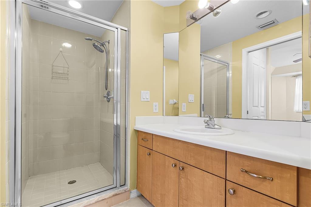 VAN LOON COMMONS - Residential