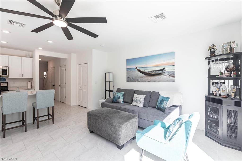 PORTICO - Residential