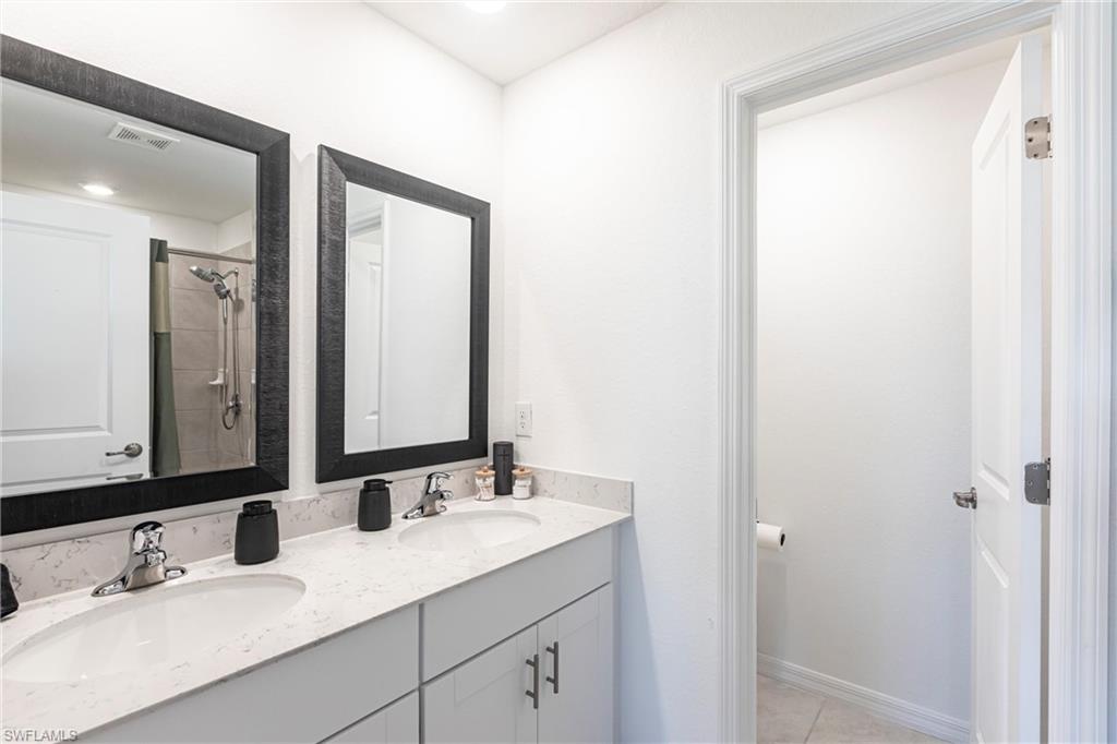 PORTICO - Residential