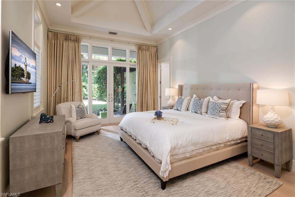 MOORINGS - Residential