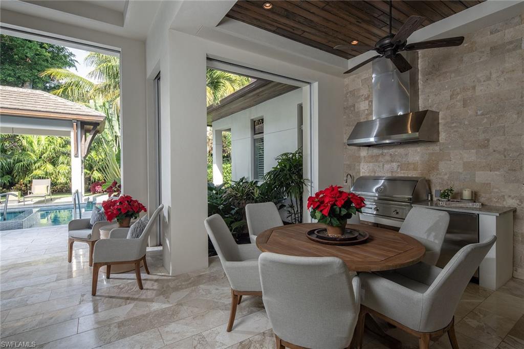 MOORINGS - Residential