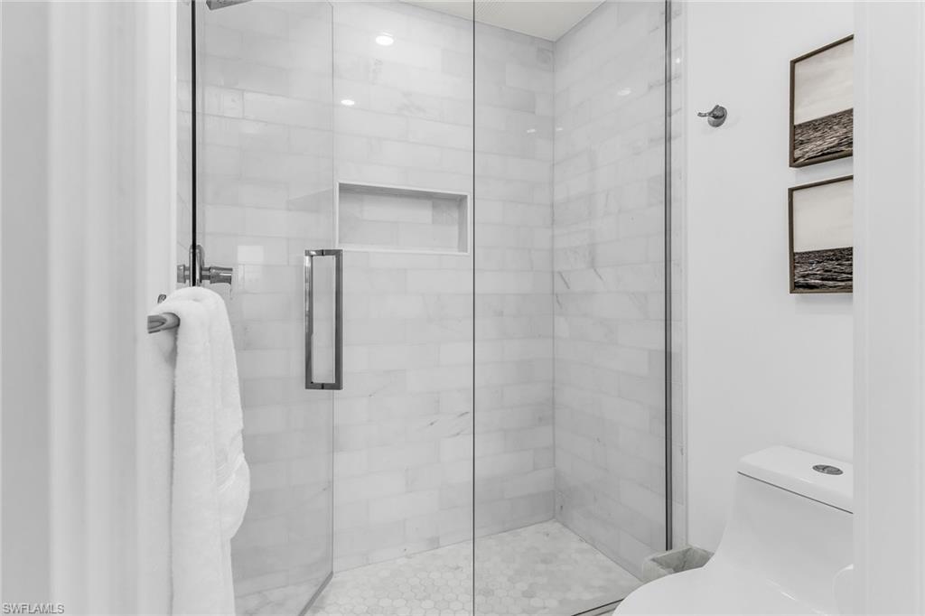 NAPLES CONTINENTAL - Residential