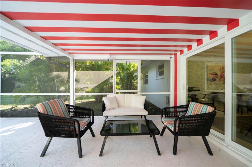 WILLOUGHBY ACRES - Residential