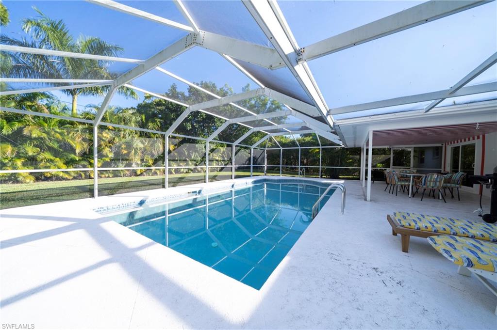 WILLOUGHBY ACRES - Residential