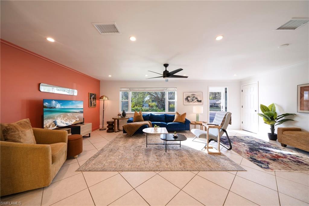 WILLOUGHBY ACRES - Residential