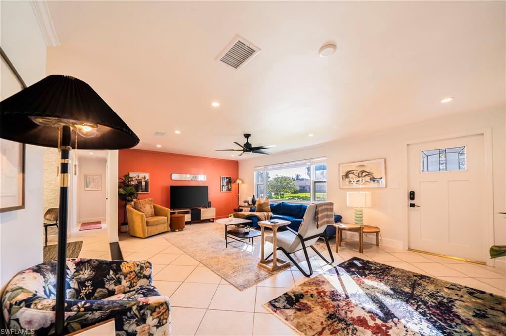 WILLOUGHBY ACRES - Residential