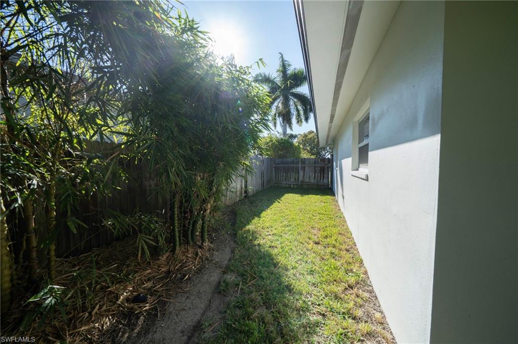 WILLOUGHBY ACRES - Residential