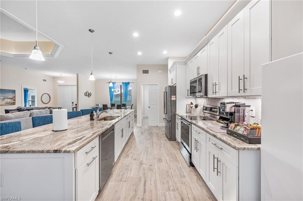 CAPE CORAL - Residential Lease