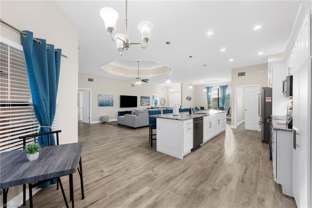 CAPE CORAL - Residential Lease