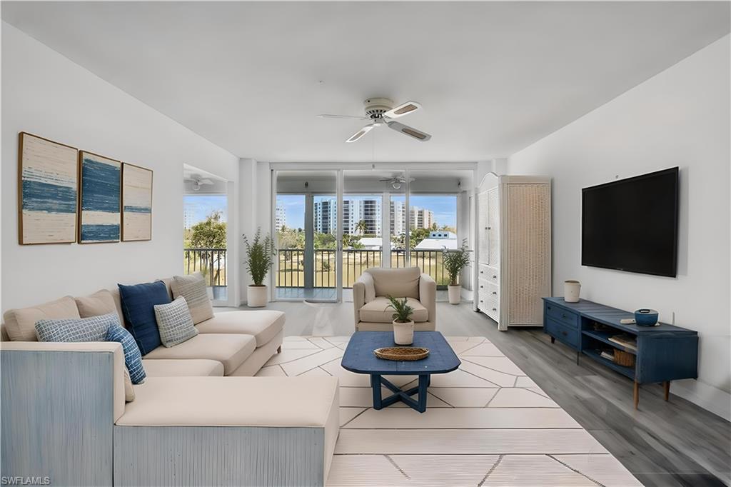 MARINA TOWERS & YACHT CLUB - Residential