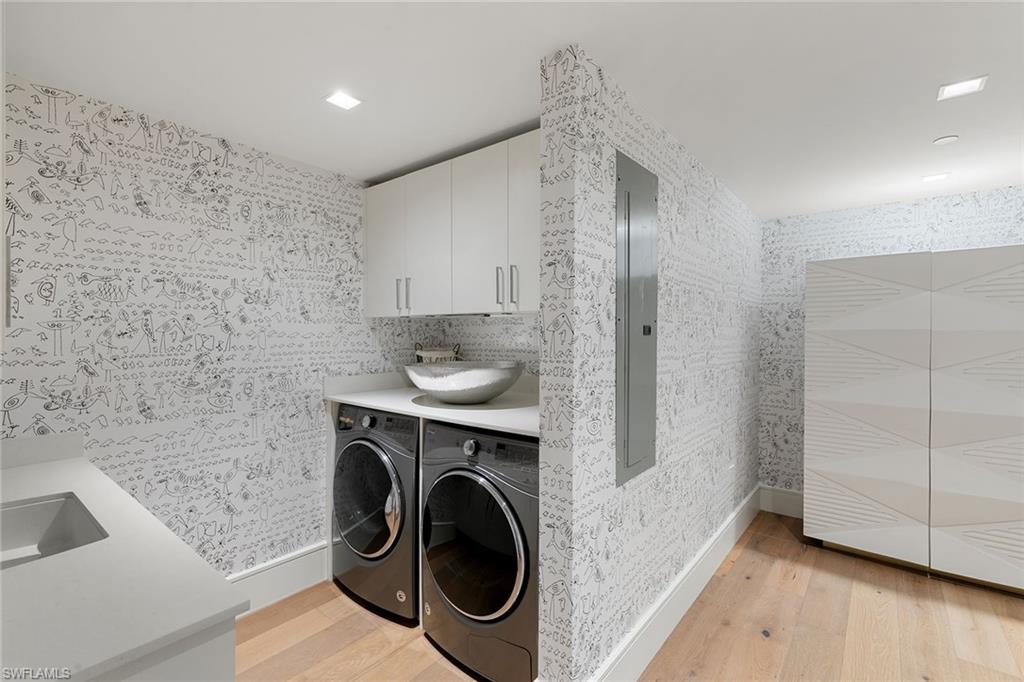 MYSTIQUE - Residential