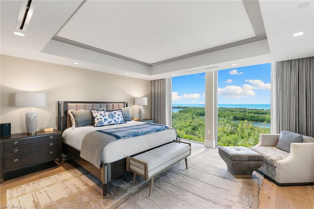 MYSTIQUE - Residential