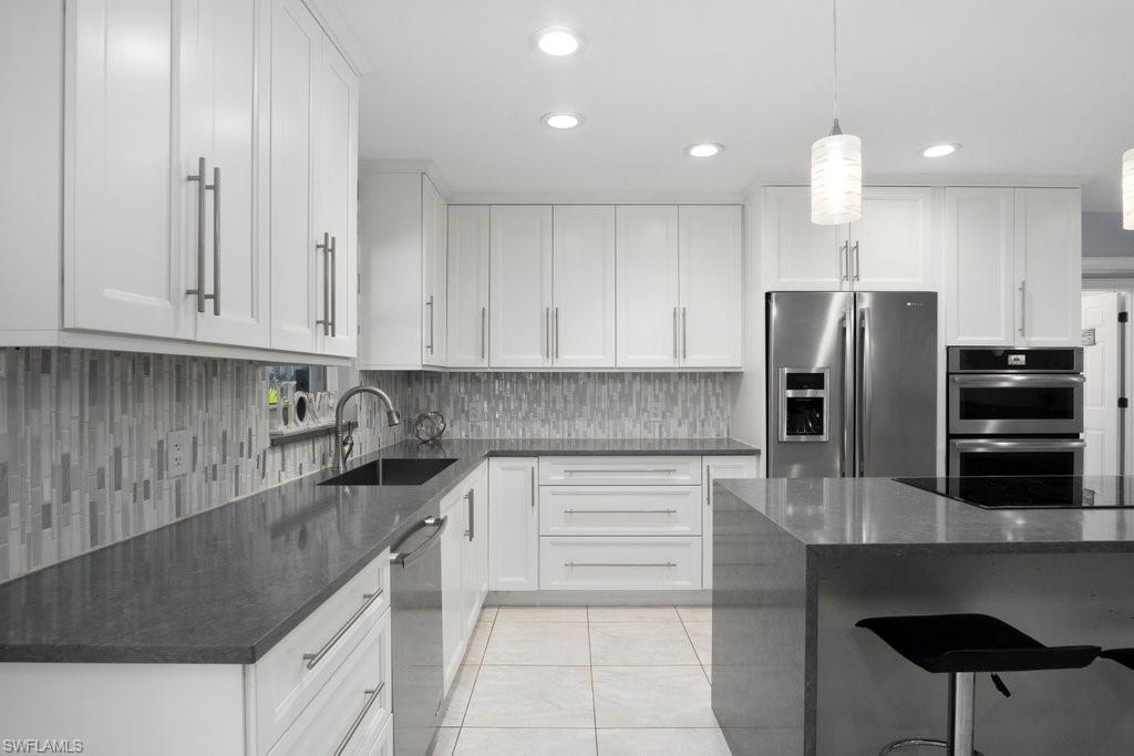 WILLOUGHBY ACRES - Residential