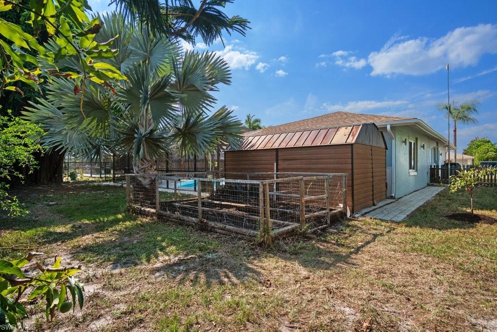 WILLOUGHBY ACRES - Residential