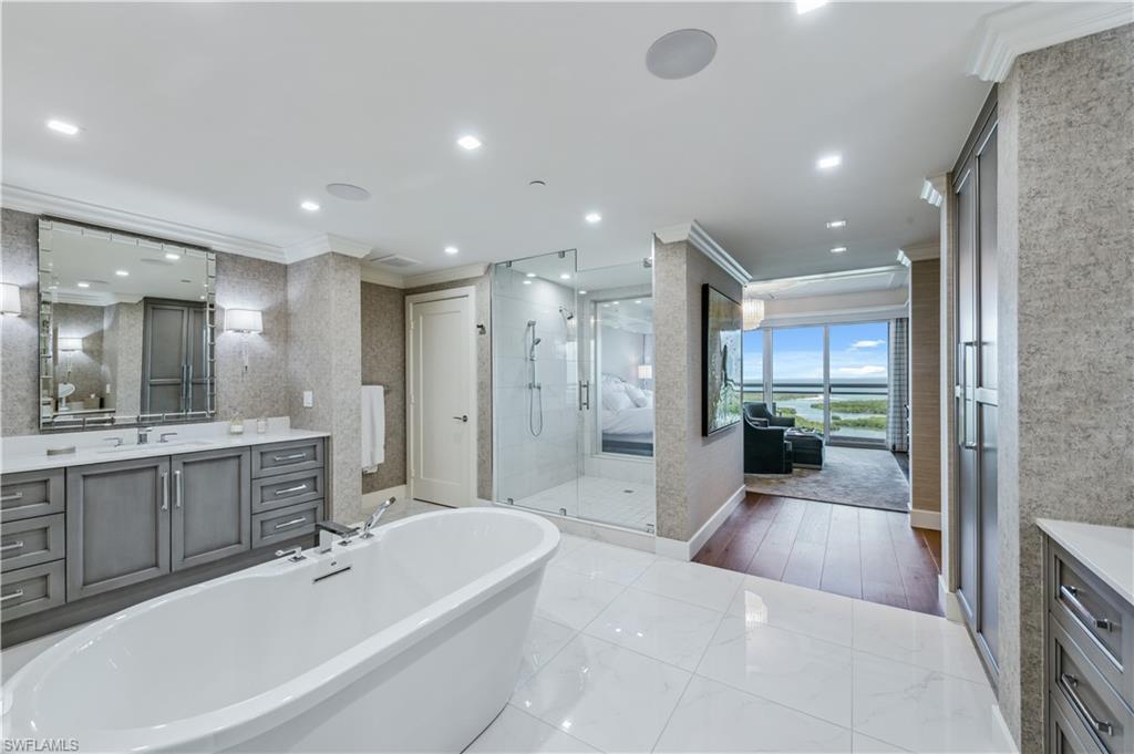 KALEA BAY TOWER 100 - Residential Lease