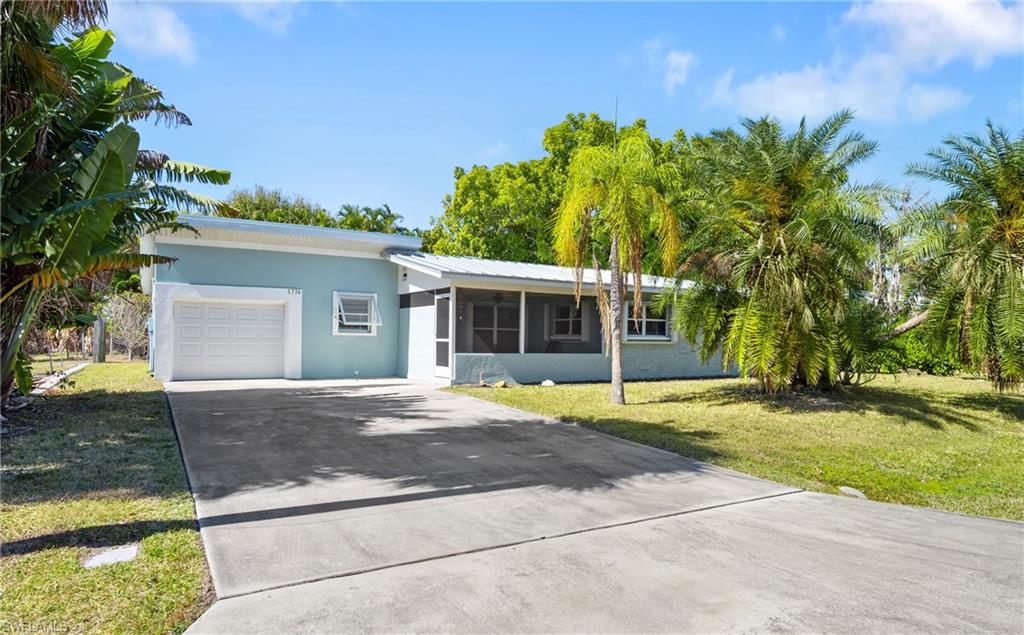 YACHT CLUB - Residential