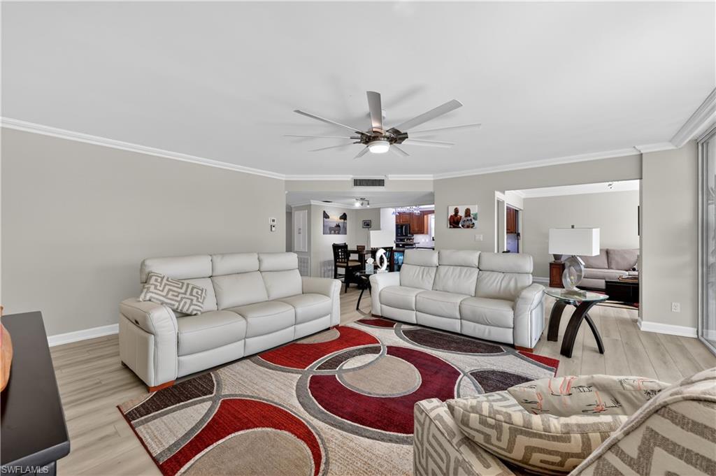 TROPICAL ISLE - Residential